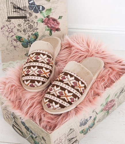 NS-073 Kapcie damskie Natural Style Sweter Krzyżyki