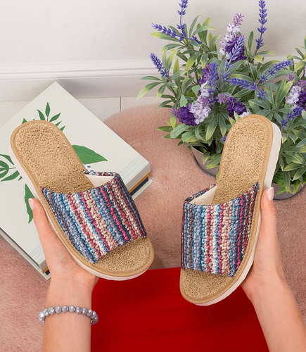 NS-074 Kapcie damskie Natural Style Matylda