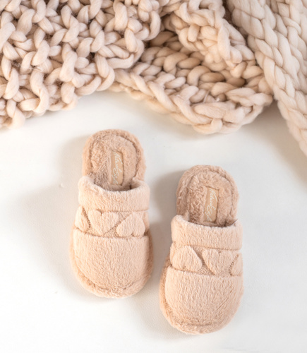 NS-269 Kapcie Damskie Natural Style Serca