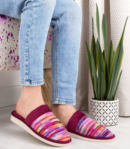 NS-077 Kapcie damskie Natural Style Iwona