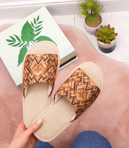 NS-091 Kapcie damskie Natural Style Nina