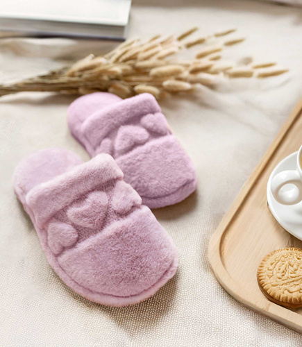 NS-269 Kapcie Damskie Natural Style Serca