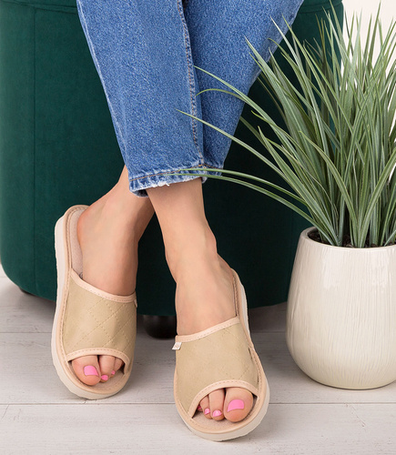 NS-112 Kapcie damskie Natural Style Pikówka