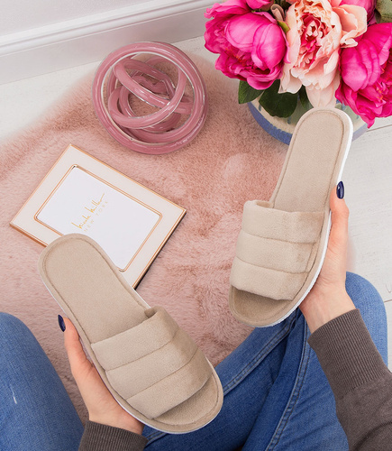 NS-141 Kapcie damskie Natural Style Sara